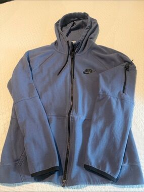 Nike Men’s Slate Blue Zip-Up Hooded Jacket